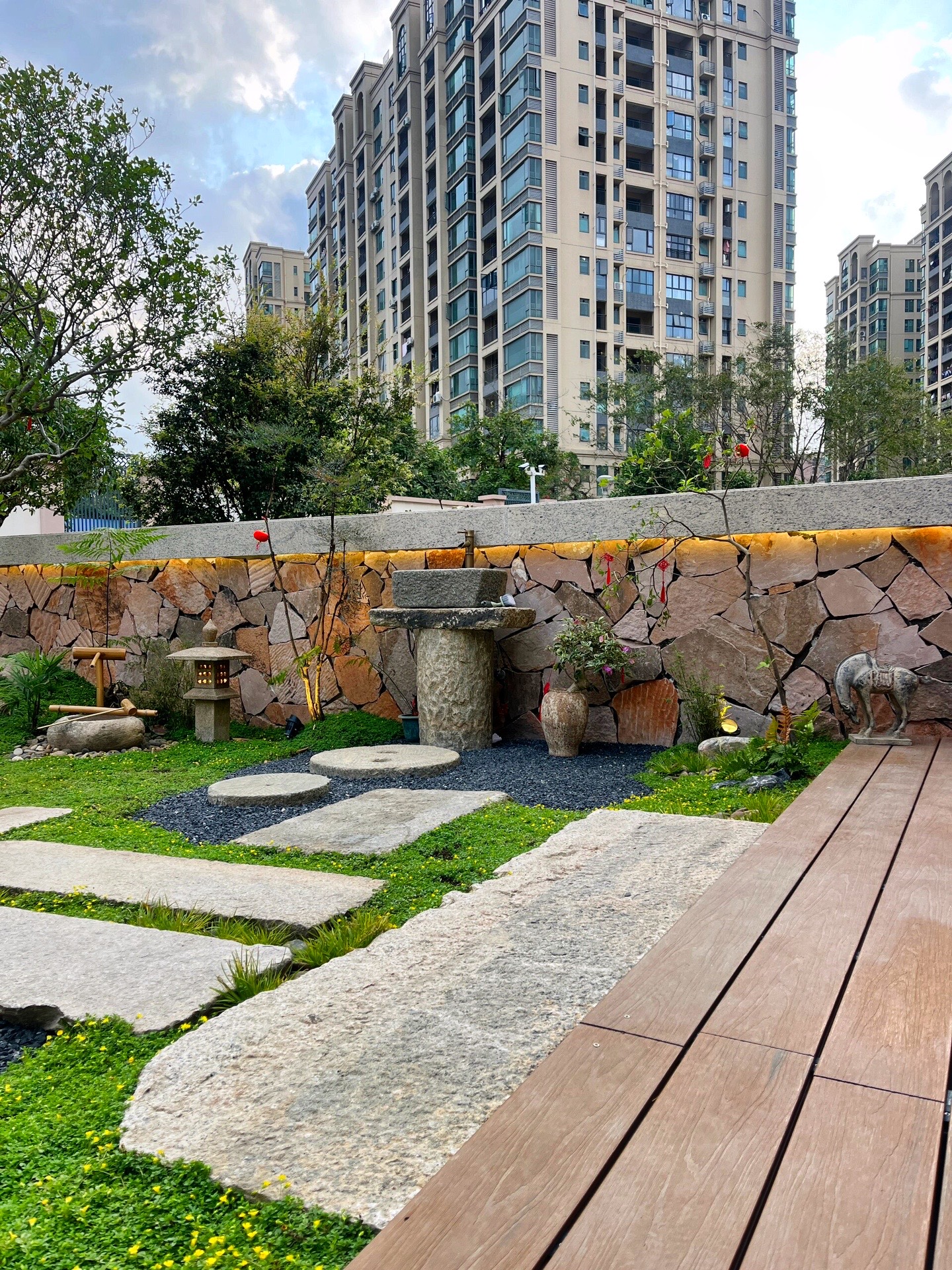 仿古石材老石板價(jià)格每平方米廠家直接供應(yīng)(圖2)